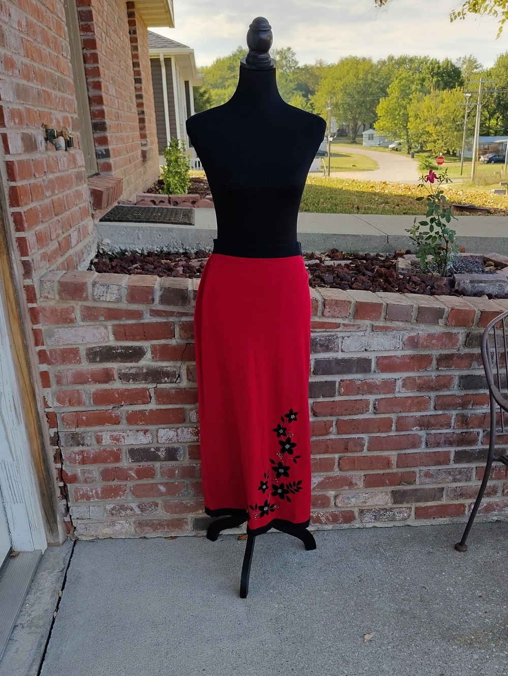 Vintage Dressbarn Dark Floral Beads Knit Slit Maxi Skirt Size M Whimsigoth 90s - Picture 9 of 16